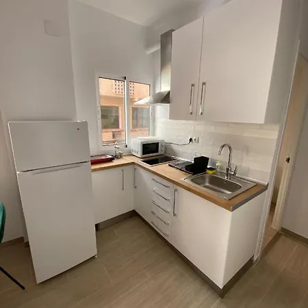 דירה City Center And Beach Renovated *